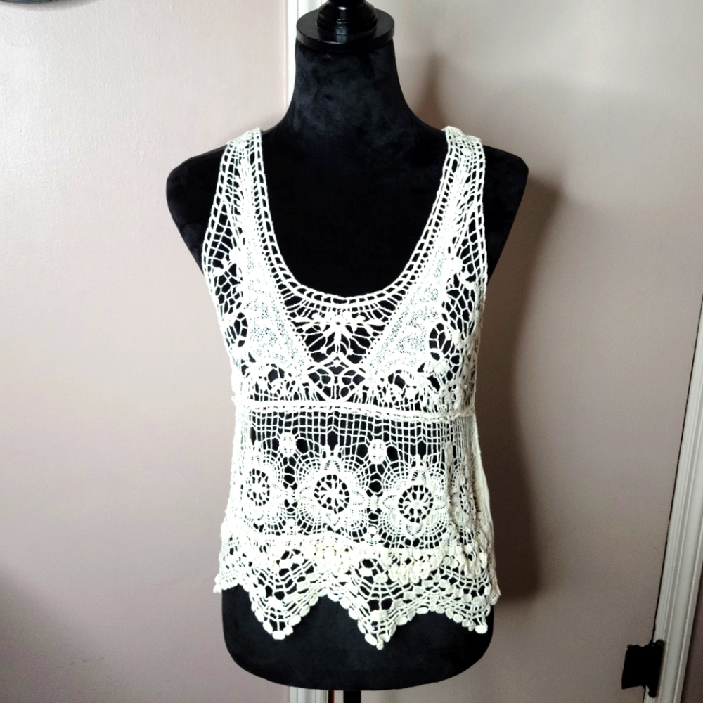 🫧Almost Famous Crochet Sleeveless Top